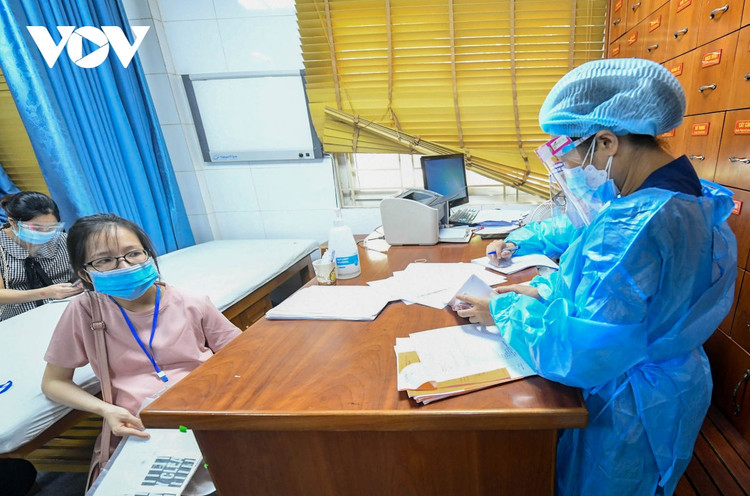 Hà Nội tiêm vaccine Covid-19 cho hơn 1.000 thai phụ ảnh 16