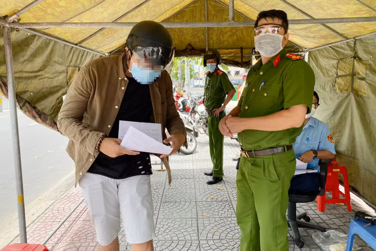 phat ra ngoai khong can thiet anh 1