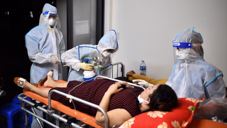 dich Covid-19 bung phat anh 4