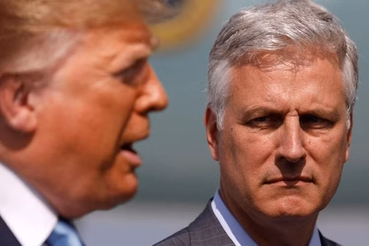 Quan chức Nhà Trắng từ chức hàng loạt sau bạo loạn ở quốc hội - 1