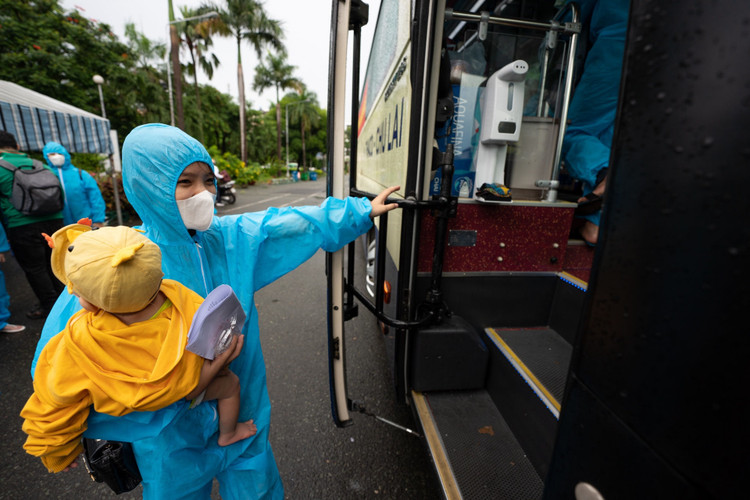 Ha Noi, TP.HCM len ke hoach cho nguoi dan dang ky ve que anh 1