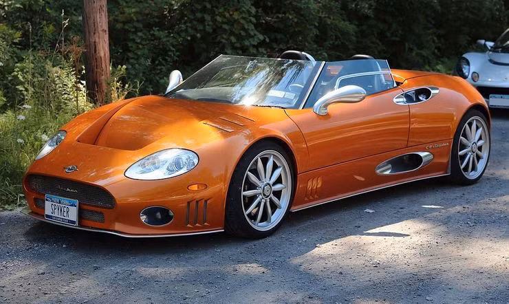 Những cực phẩm trong bộ sưu tập xe của người nổi tiếng - 2