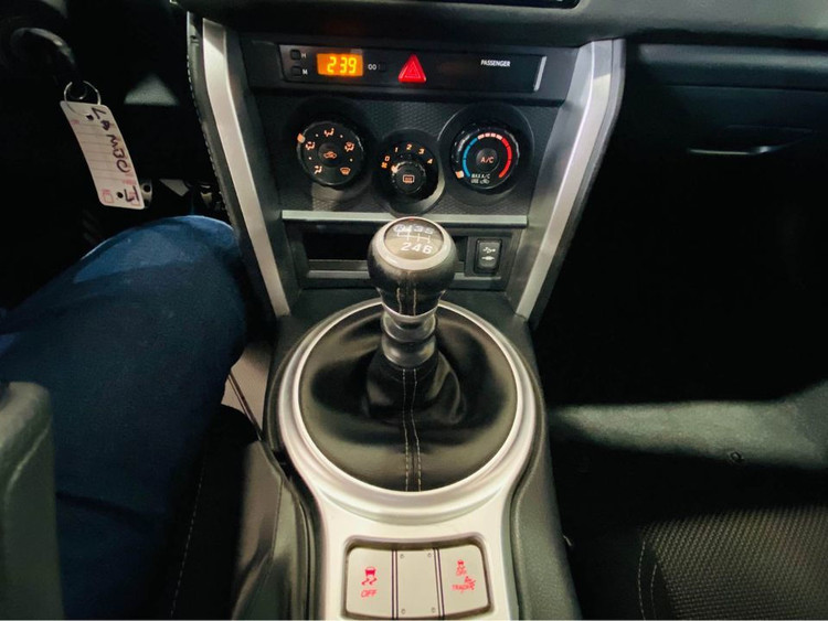 Toyota 86 độ nhái siêu xe Lamborghini, bán giá 26.500 USD