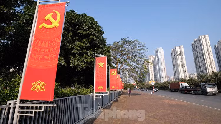 Trung tâm Hội nghị Quốc gia trang hoàng chuẩn bị Đại hội lần thứ XIII của Đảng - ảnh 7