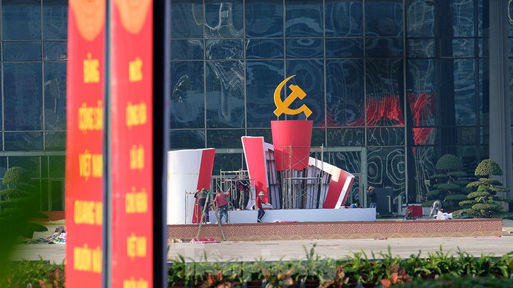 Trung tâm Hội nghị Quốc gia trang hoàng chuẩn bị Đại hội lần thứ XIII của Đảng - ảnh 3