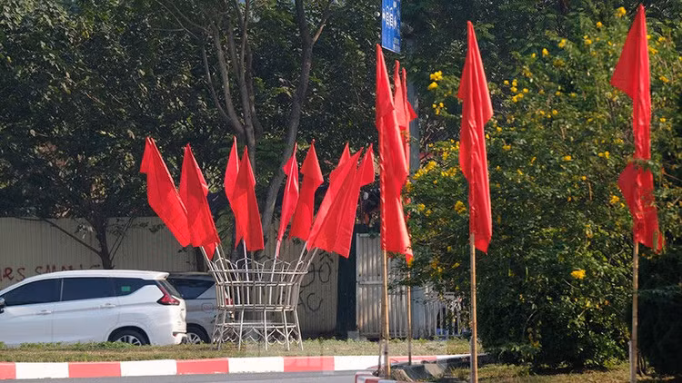 Trung tâm Hội nghị Quốc gia trang hoàng chuẩn bị Đại hội lần thứ XIII của Đảng - ảnh 5