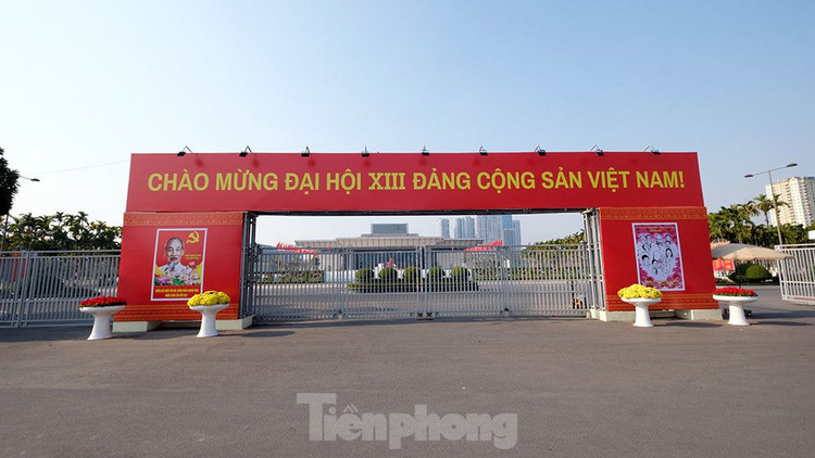 Trung tâm Hội nghị Quốc gia trang hoàng chuẩn bị Đại hội lần thứ XIII của Đảng - ảnh 2