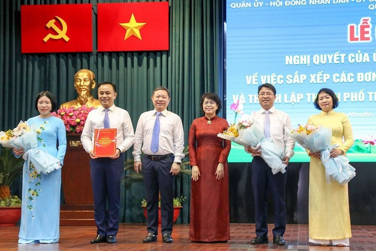 TP.HCM bắt đầu sáp nhập 19 phường, tinh gọn bộ máy