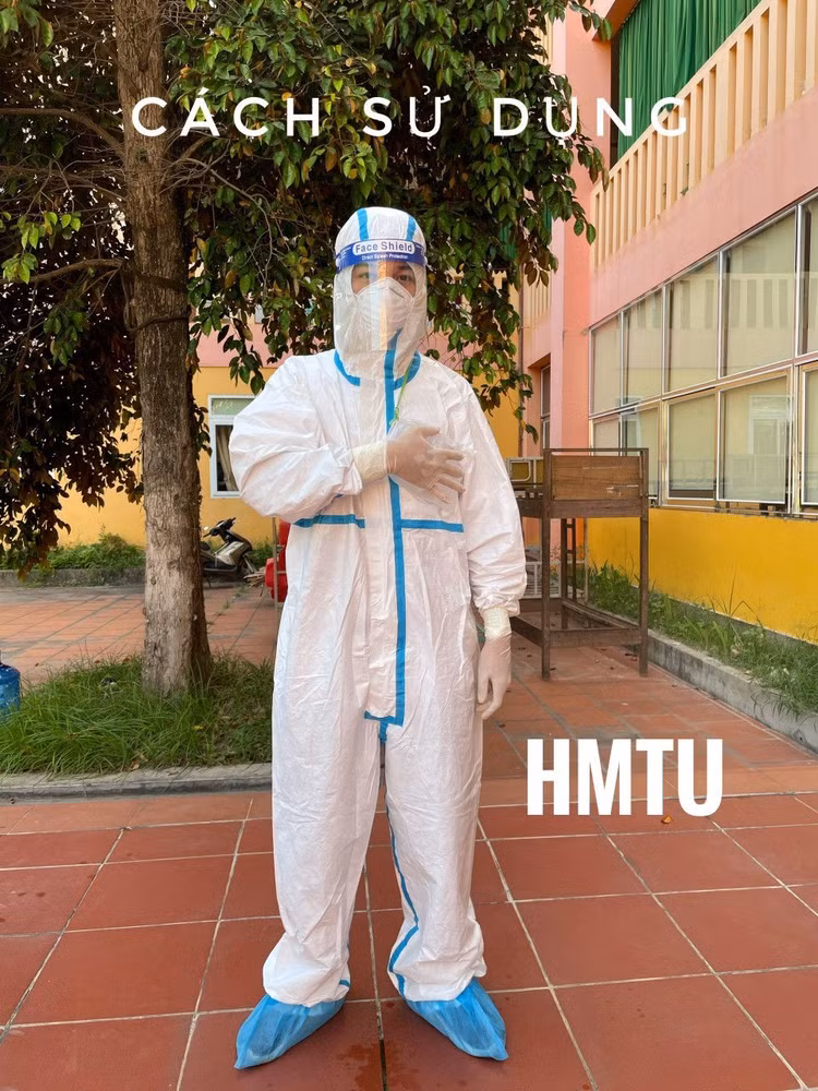 Lý do đội lấy mẫu tâm dịch Bắc Giang đeo túi đá trên người suốt ngày đêm