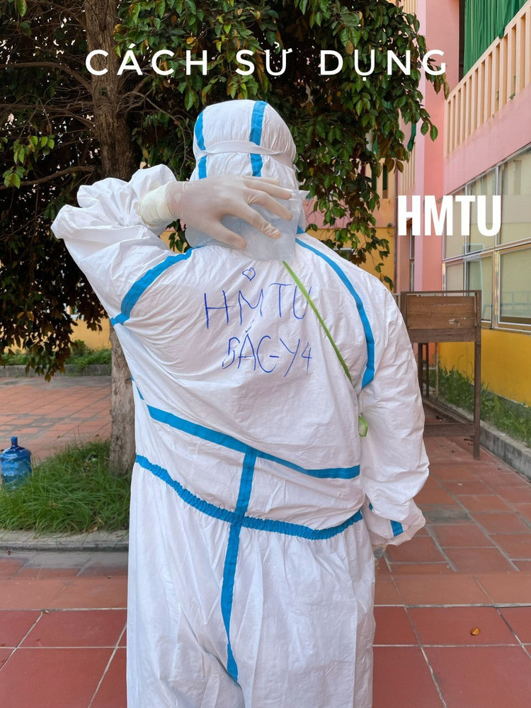 Lý do đội lấy mẫu tâm dịch Bắc Giang đeo túi đá trên người suốt ngày đêm