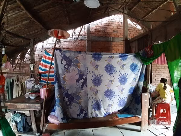 Nước mắt ngậm ngùi ngày cuối năm