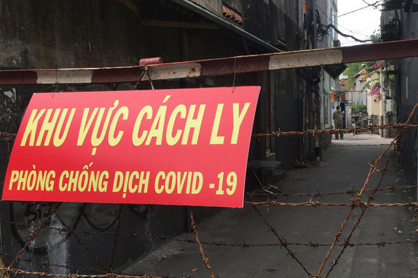 Nhật ký 30 Tết: Hà Nội bắn pháo hoa tầm cao đêm giao thừa