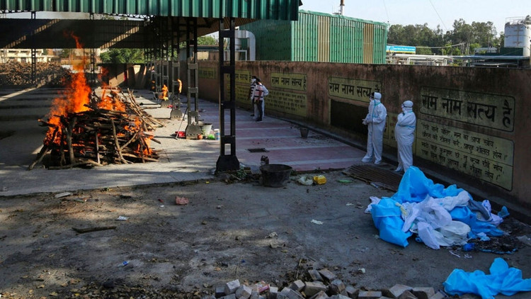 Số người tử vong vì Covid-19 ở Ấn Độ vượt 200.000. Ảnh: Reuters