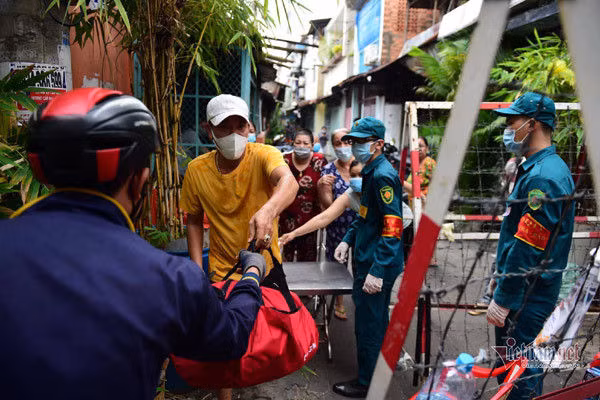F5 thành F0 từ chuỗi nhóm truyền giáo, TP.HCM còn 5 ngày chạy nước rút