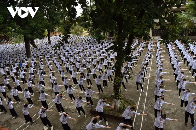 Cần đổi mới phương pháp dạy học phù hợp với đặc điểm học sinh dân tộc ảnh 5