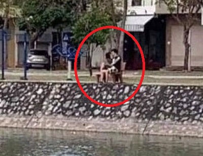 Hải Dương: Mải miết hôn nhau ở công viên, đôi nam nữ bị phạt 4 triệu đồng - 1