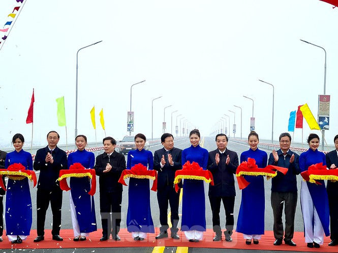 Chính thức thông xe cầu Thăng Long - ảnh 2