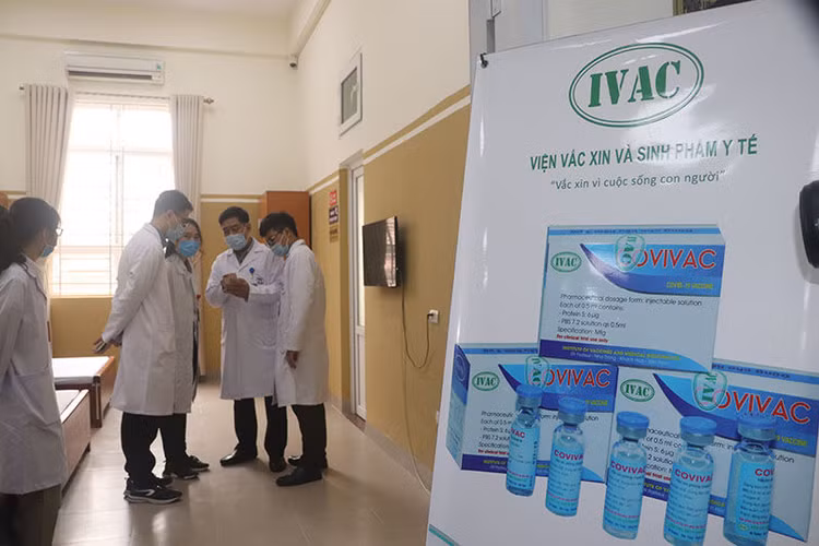 Hình ảnh 6 tình nguyện viên tiêm thử nghiệm vaccine Covivac phòng Covid-19 của Việt Nam ảnh 4