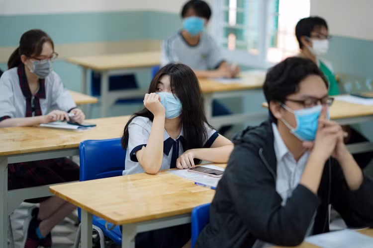 Ky thi THPT dot 1 anh 8