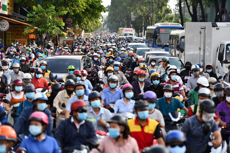 Thu tuong doc thuc TP.HCM co giai phap manh me chong dich anh 2