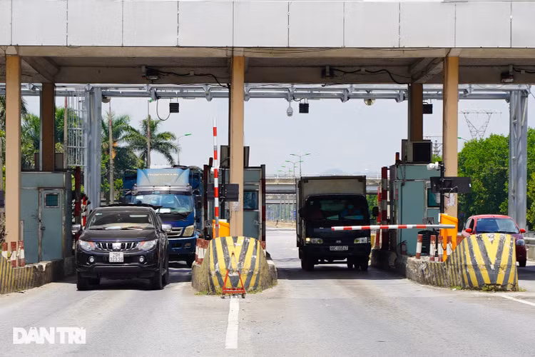 Hà Nội: Trạm thu phí tại vùng 2 hoạt động trở lại sau 45 ngày tạm dừng - 9