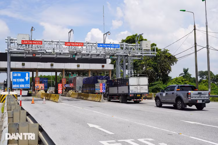 Hà Nội: Trạm thu phí tại vùng 2 hoạt động trở lại sau 45 ngày tạm dừng - 8