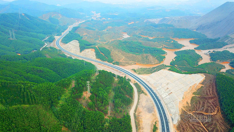 Công bố mạng lưới đường bộ quốc gia có 9.000 km đường cao tốc