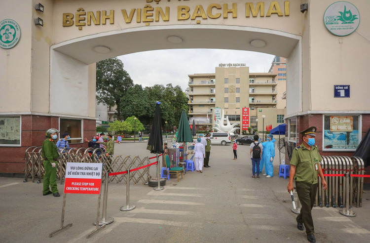 nguyen nhan bac si bach mai nghi viec anh 1