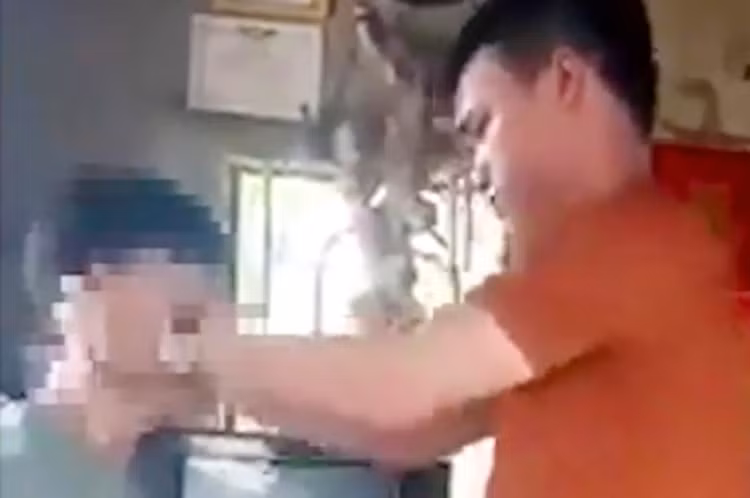 Bat chuoc ong Vo Hoang Yen anh 1