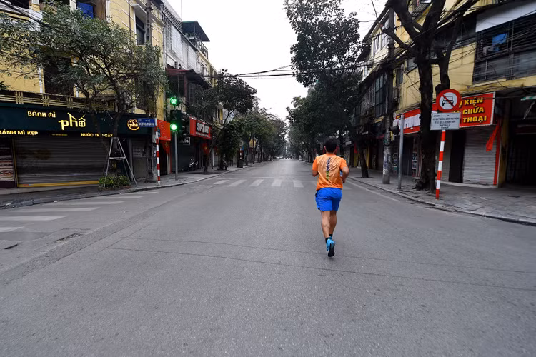 gioi tre dao choi mung 1 Tet anh 3