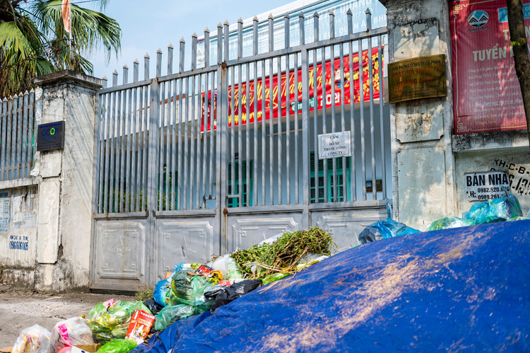 Rac thai bua vay nhieu tuyen pho o Ha Long anh 15