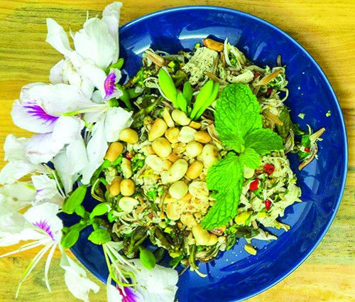 Xuân lên Tây Bắc ăn cả một mùa hoa - ảnh 2