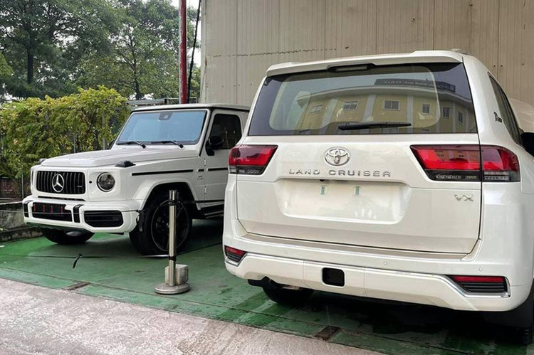 Cháy hàng toàn cầu, Land Cruiser 2022 vẫn về với đại gia Việt - 2