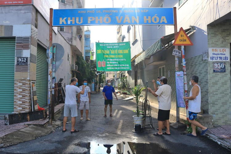 TP.HCM tăng cường phòng chống dịch Covid-19: Siêu thị đóng cửa, nhà thuốc vẫn hoạt động - ảnh 5