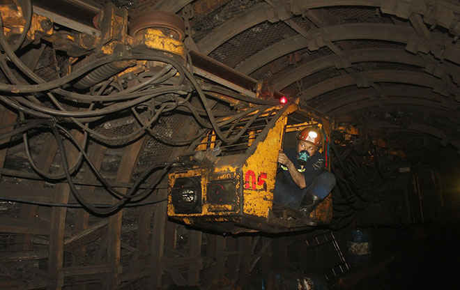 Xuống lòng đất cùng thợ mỏ ảnh 3 Xuống lòng đất cùng thợ mỏ ảnh 3