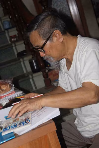 Người đốt đuốc tìm về quá khứ ảnh 1