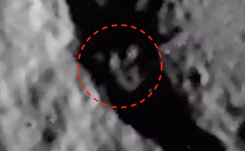 Xôn xao tượng người như đang cầu nguyện trên sao Thủy ảnh 1