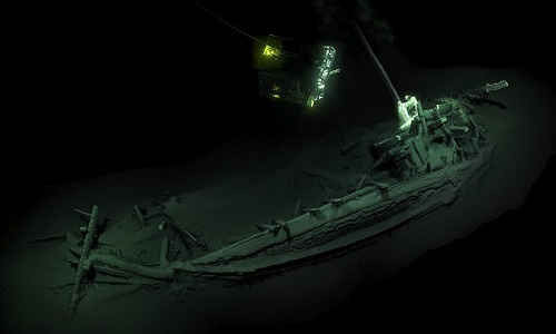 Xác tàu cổ nhất thế giới nguyên vẹn sau 2.400 dưới đáy Biển Đen