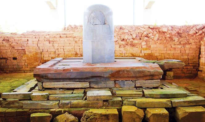 Linga-yoni lớn nhất Đông Nam Á ở Cát Tiên.