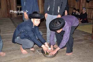 Nghi lễ uống nước sôi của người Dao ở Hà Giang ảnh 3