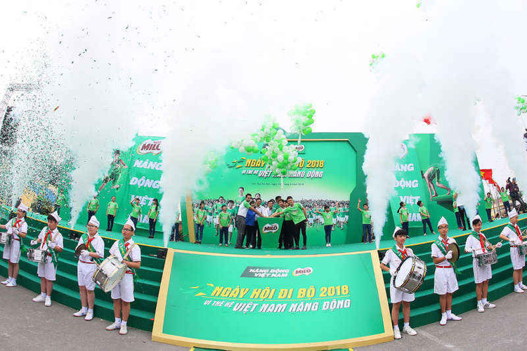 Toàn thể lãnh đạo và nhà tài trợ cam kết hành động vì một thế hệ Việt Nam năng động.