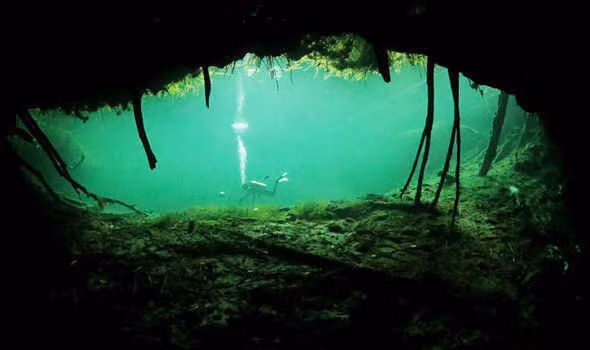 người phụ nữ cổ xưa 1