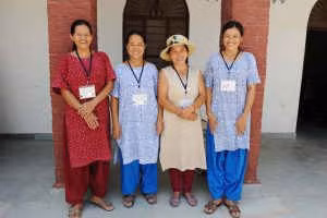 4 người phụ nữ 