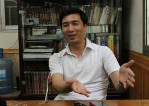 Ai cũng lội nước theo sau thì… ảnh 1