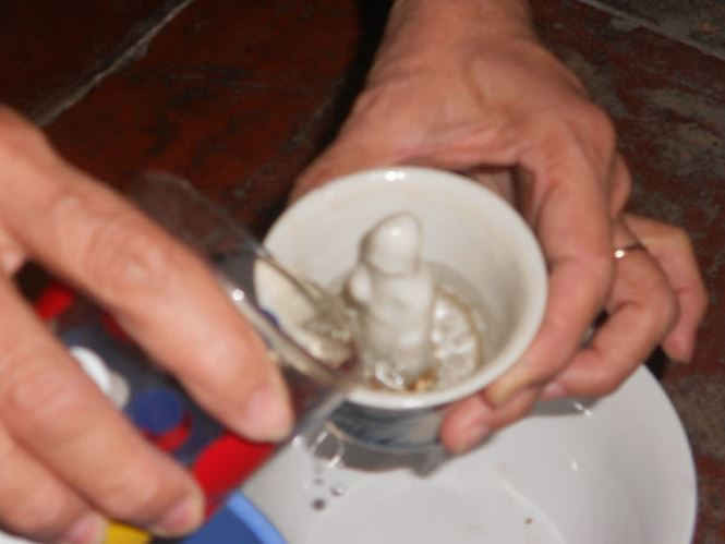 Chuyện ly kỳ về chiếc 'chén tám phần' cổ nhất Việt Nam - ảnh 2