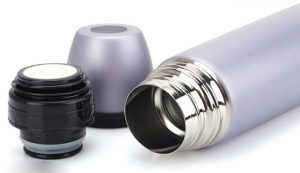 Bình giữ nhiệt thường có 3 lớp giúp cách nhiệt tốt