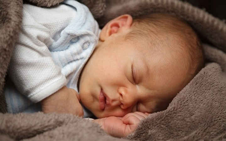 8 trieu chung o tre em ma cha me luon phai canh giac hinh 8