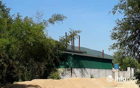 Nhà xưởng tái chế dầu thải.