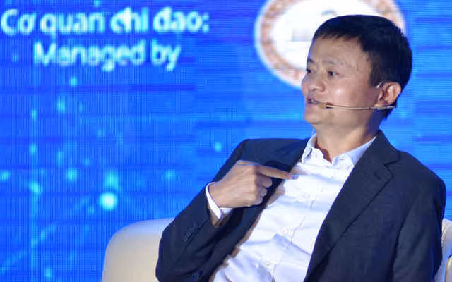  Tỷ phú Jack Ma, Chủ tịch Tập đoàn Alibaba chia sẻ tại Hà Nội, ngày 06/11/2017. 