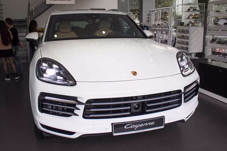 /Uploaded/khds.1cdn.vn/2018/09/16/ngam-porsche-cayenne-s-2018-gia-77-ty-dong-o-ha-noi-4.jpg